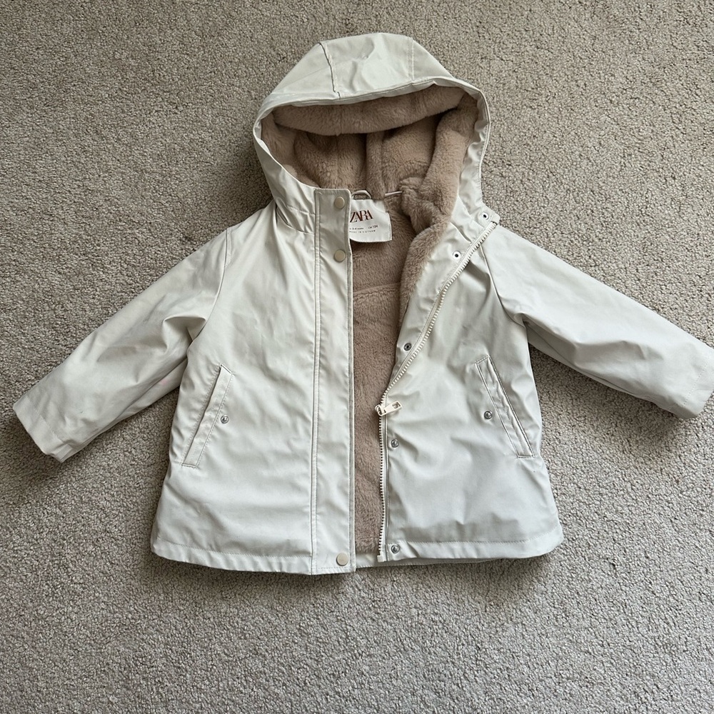 Zara 3-4T Cream Hooded Fur Lined Raincoat for Kids